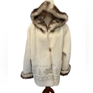 VTG 90s COLDWATER CREEK Faux Fur Hooded Plush Coat Cream Nordic Snowflake Sz L